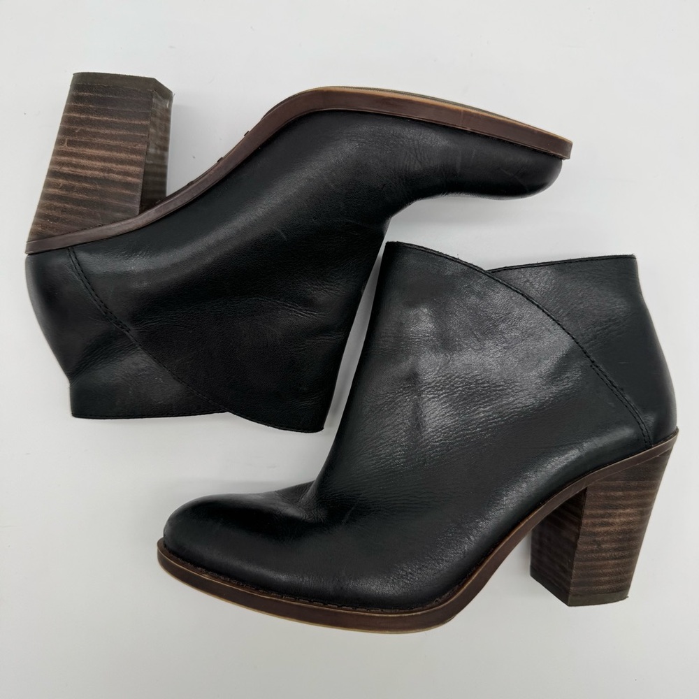 Lucky Brand Black Leather Heel Ankle Bootie Size 8 - Picture 8 of 12